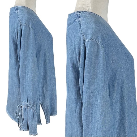 Revolve Rails Zimi Top Medium Vintage Wash Size XS Chambray Bell Sleeves V Neck - Picture 11 of 16